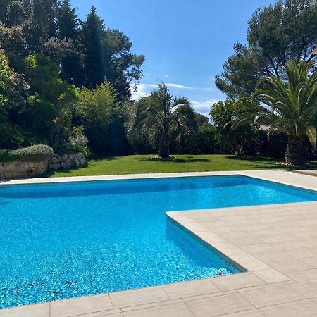 Belle villa à Saint Raphaël dans clos privé Esterno foto
